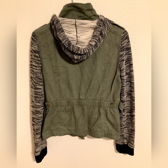 Jacket - Picture 3 of 3